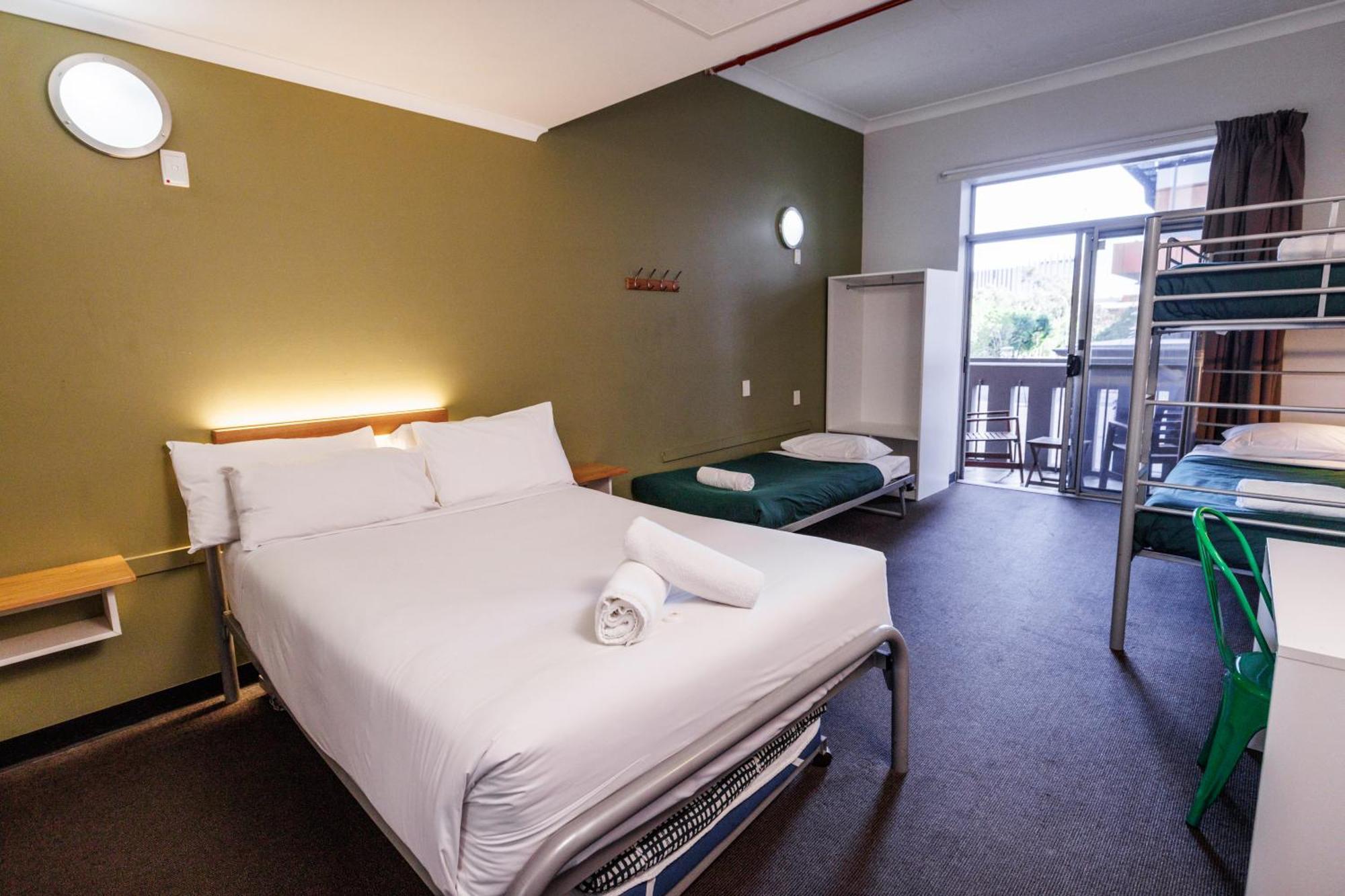 Yha Hostel Adelaide