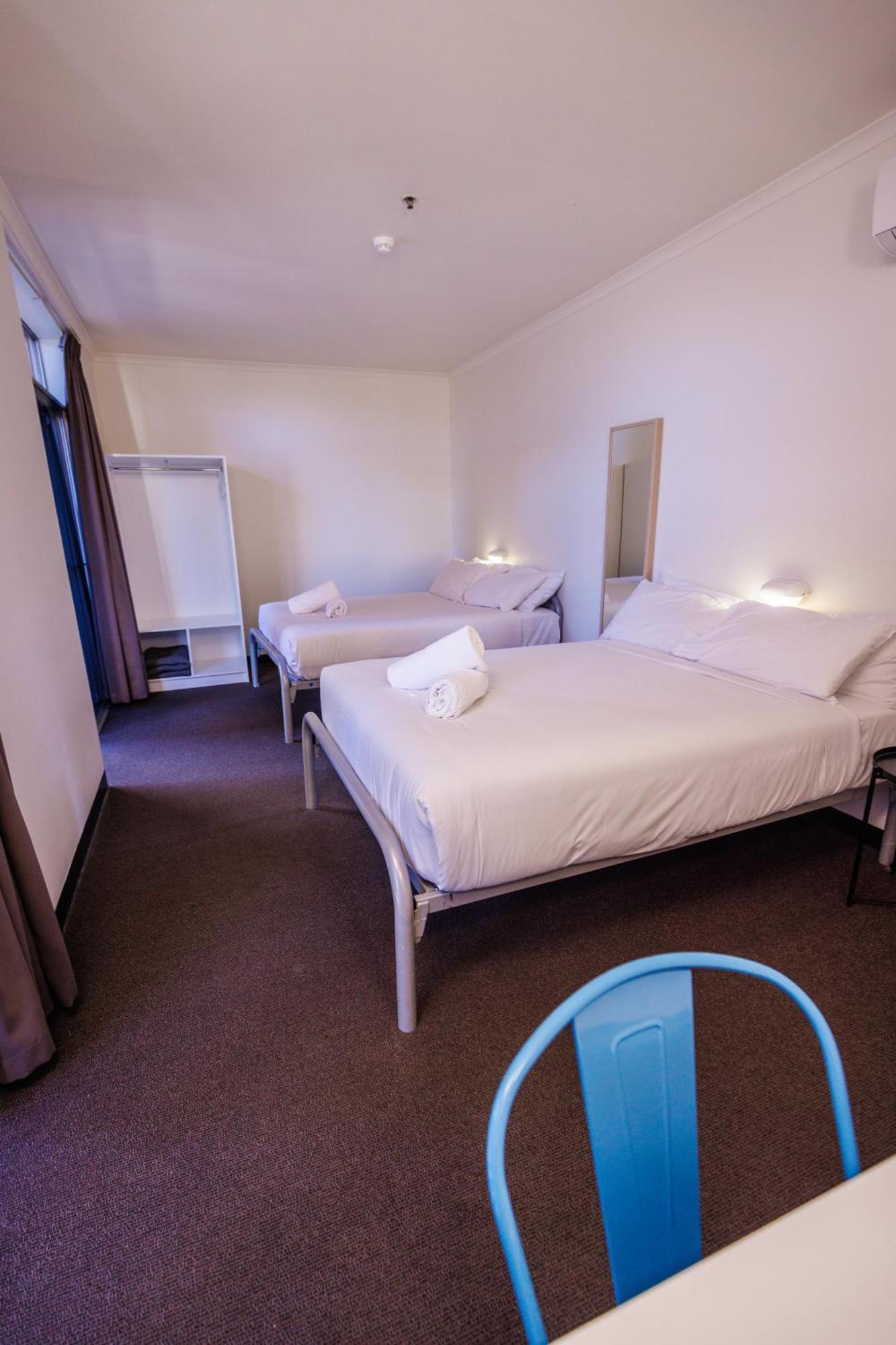 Yha * Adelaide
